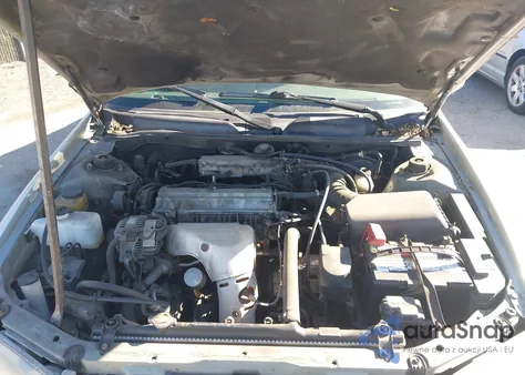 2000 Toyota Camry Le из США, поврежденный, VIN JT2BG22K2Y0500549